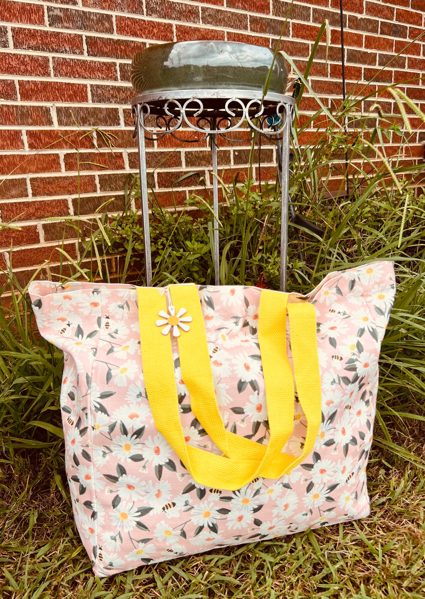 Floral Pink and White Large Canvas Tote Bag – Daisy Field