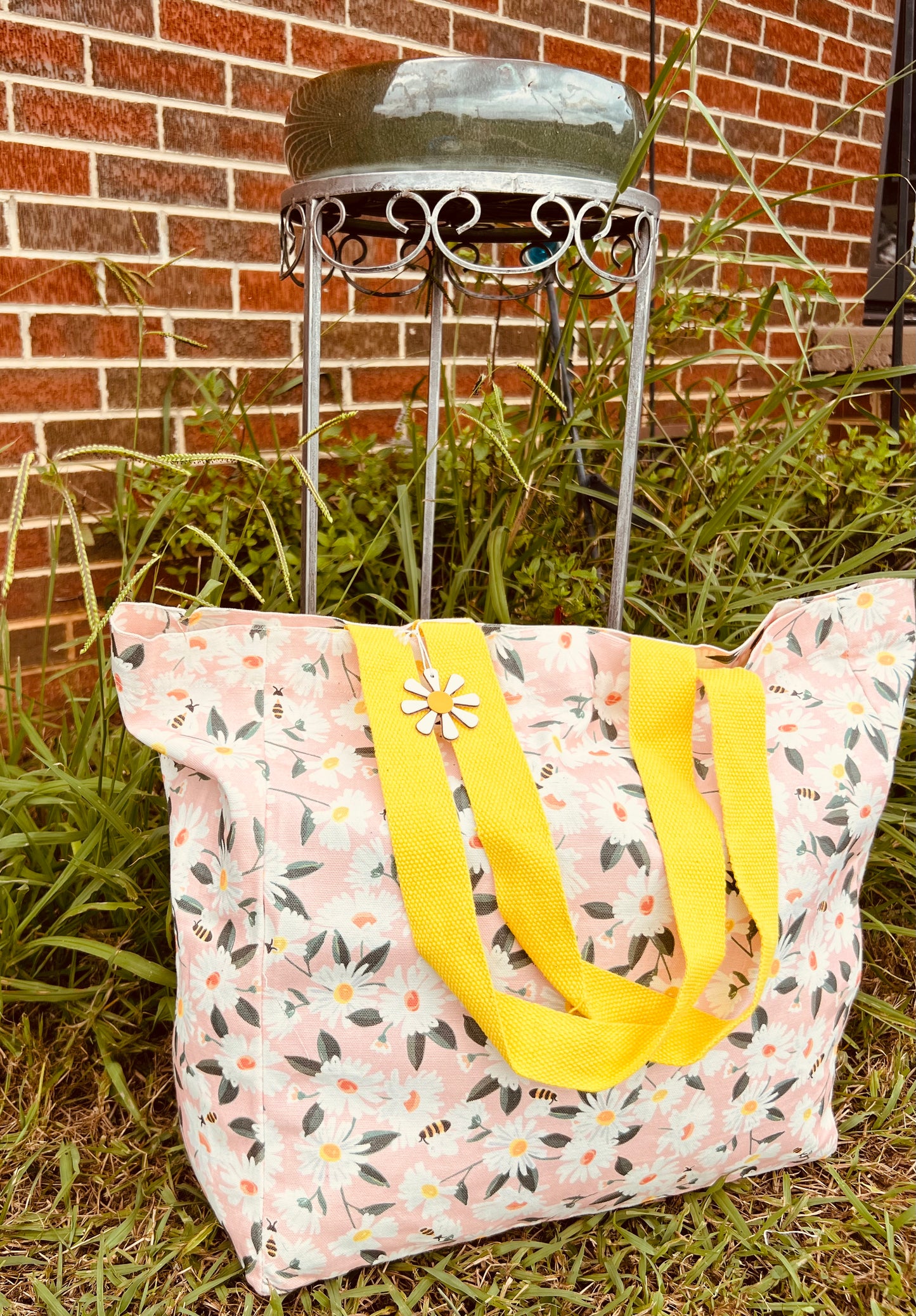 Floral Pink and White Large Canvas Tote Bag – Daisy Field