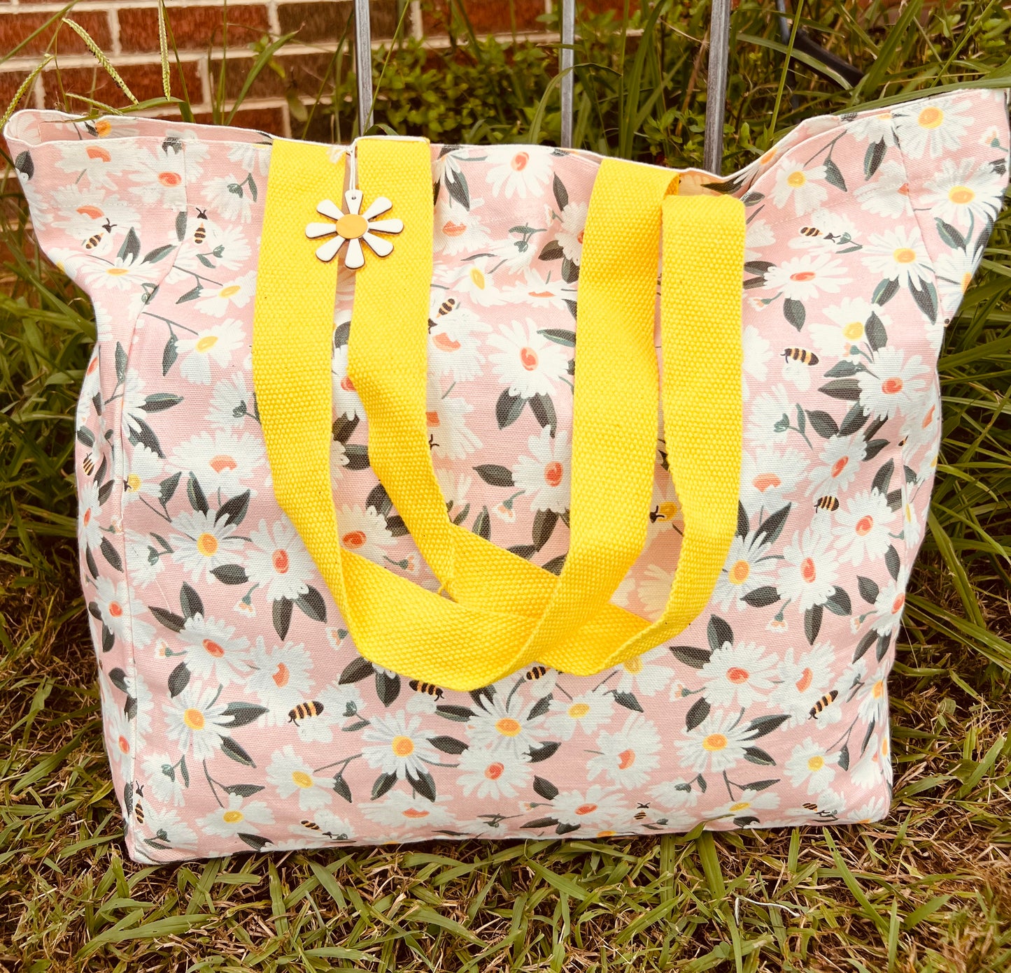 Floral Pink and White Large Canvas Tote Bag – Daisy Field